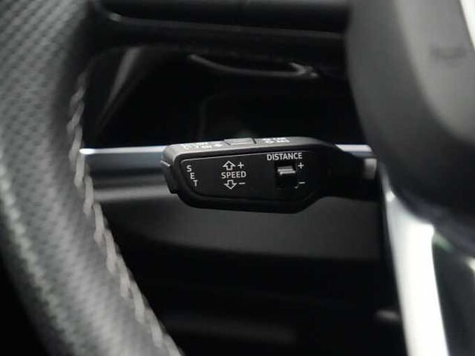 Audi Q3 S line S TRON PANO ACC AHK NAVI VIRT APP