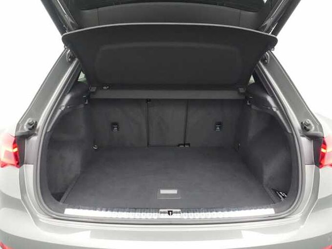 Audi Q3 S line STRON PANO NAVI VIRT ACC KAM AHK APP