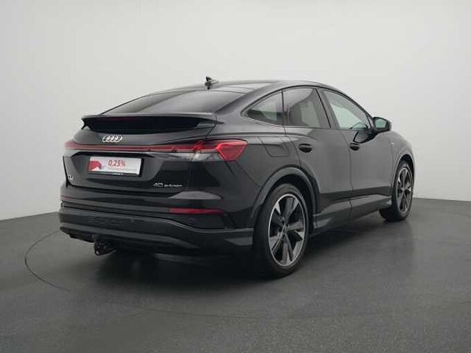 Audi Q4 Sportback S line PANO NAVI LEDER MATRIX AHK