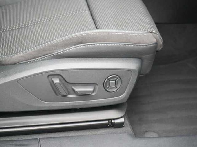 Audi Q3 Sportback e S line STRON PANO MATRIX B&O ACC