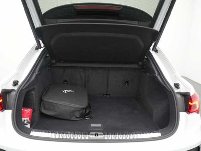 Audi Q3 Sportback e S line S-TRON PANO AHK MATRIX B&O