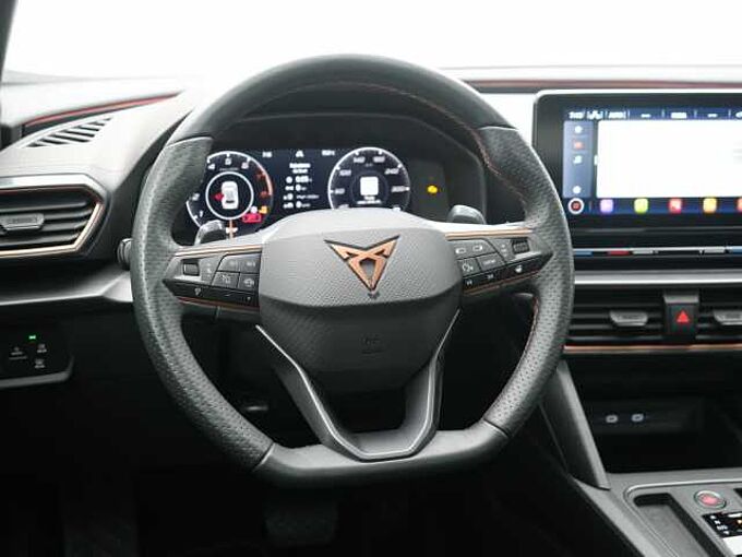 CUPRA Formentor DSG PANO ACC LED KAM SHZ PDC CARPLAY