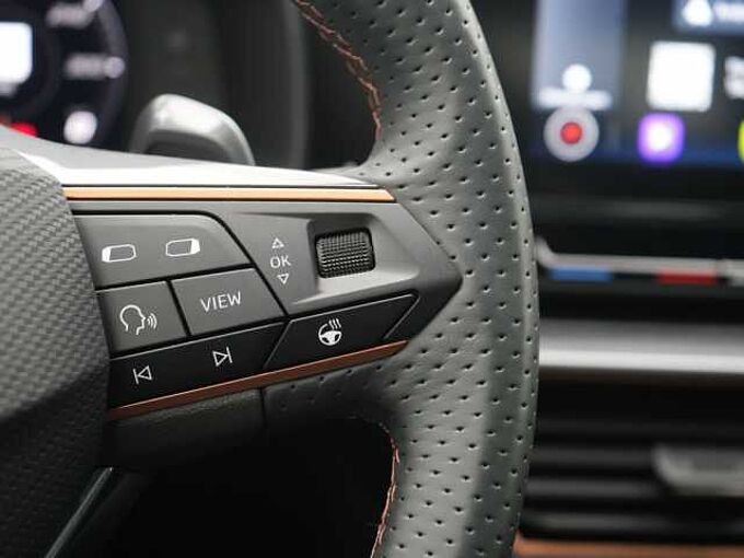 CUPRA Formentor DSG PANO ACC LED KAM SHZ PDC CARPLAY