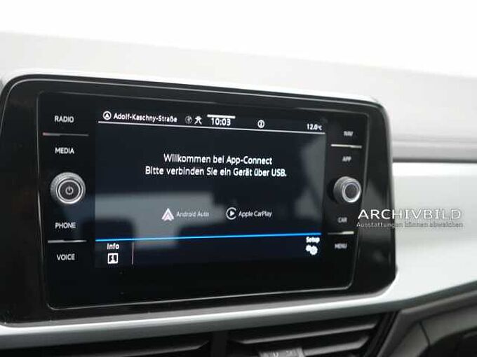 Volkswagen T-Roc SHZ NAVI PDC KLIMA LED
