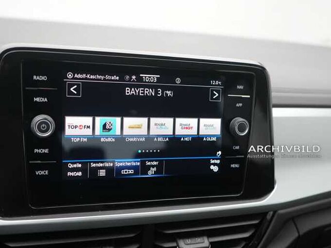 Volkswagen T-Roc SHZ NAVI PDC KLIMA LED