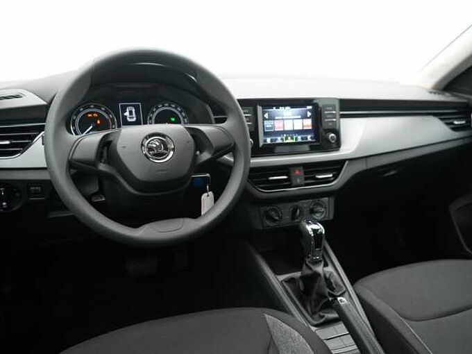 SKODA KAMIQ TSI DSG LED PDC AHK PORT NAVI