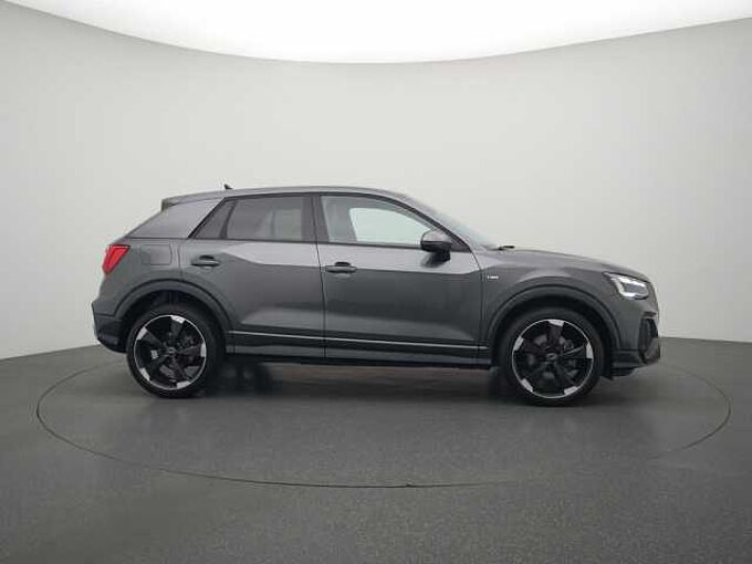 Audi Q2 TDI S line STRON APP CONNECT SPORTSITZE PDC