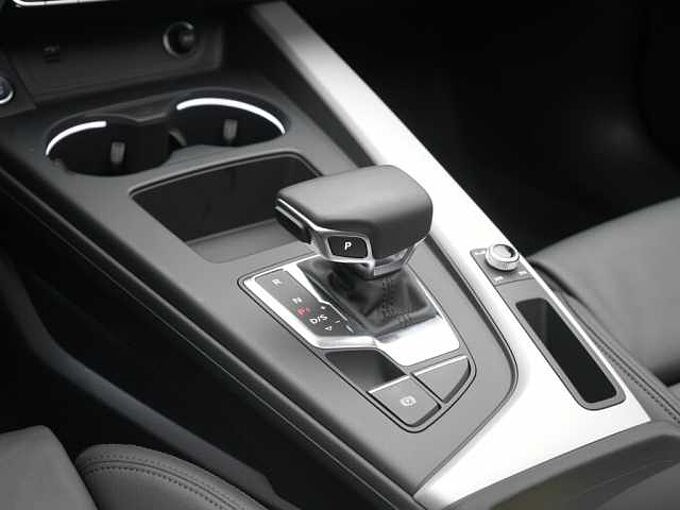 Audi A4 Avant S line ACC NAVI LEDER PANO KAM