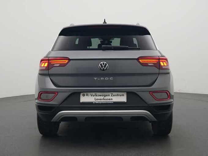 Volkswagen T-Roc Life NAVI VIRT LED CARPLAY SHZ PDC LED