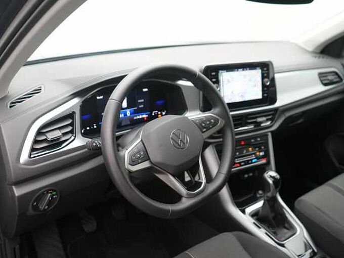 Volkswagen T-Roc Life NAVI VIRT LED CARPLAY SHZ PDC LED