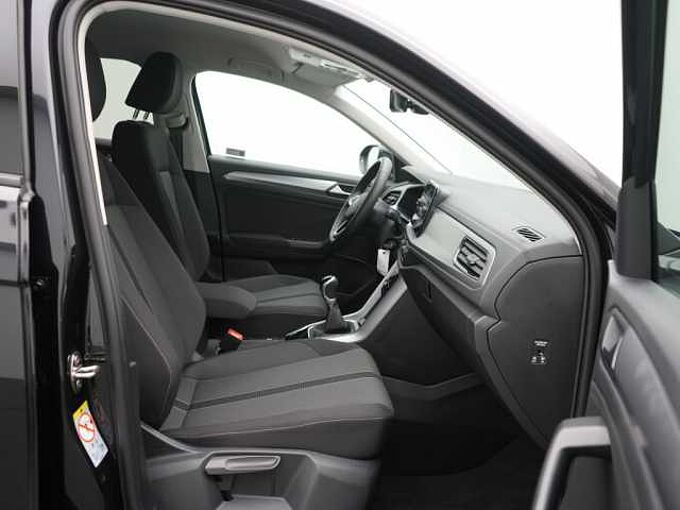Volkswagen T-Roc Life NAVI VIRT CARPLAY SHZ PDC LED
