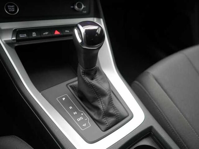 Audi Q3 Sportback 45 e S line S-TRON NAVI VIRT SHZ