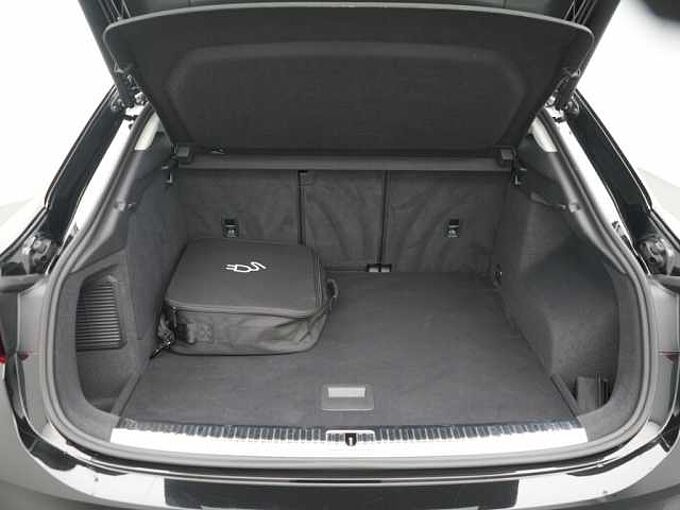 Audi Q3 Sportback 45 e S line S-TRON NAVI VIRT SHZ