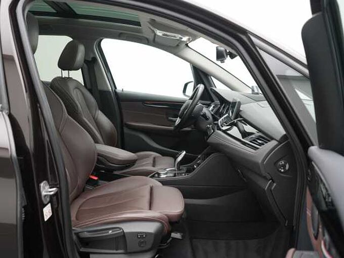 BMW 220 Active Tourer STEPTRON AHK NAVI PANO LEDER
