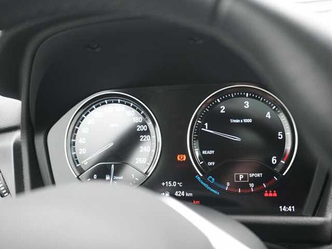 BMW 220 Active Tourer STEPTRON AHK NAVI PANO LEDER