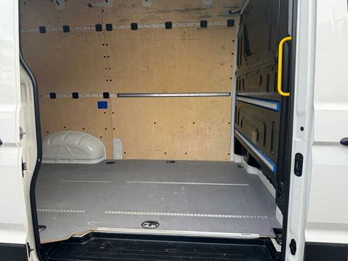 Volkswagen Crafter TDI Kasten MR APP LED SHZ KAM PDC ACC