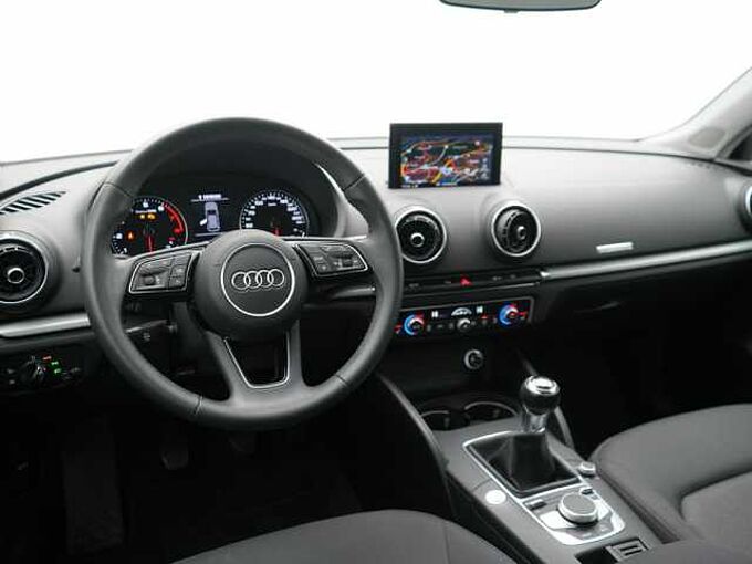 Audi A3 Sportback 30 NAVI XENON SHZ PDC