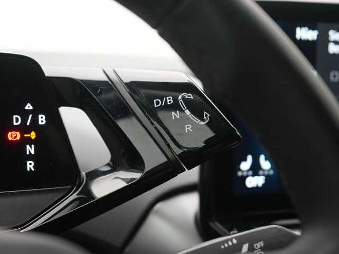 Volkswagen ID.5 Pro Performance MATRIX AHK KEYLESS NAVI ACC
