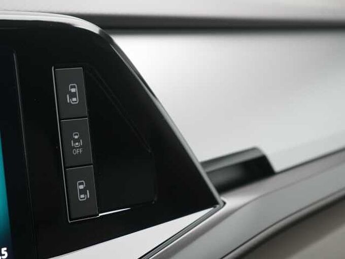 Volkswagen T7 Multivan PANO SHZ PDC MATRIX KAM