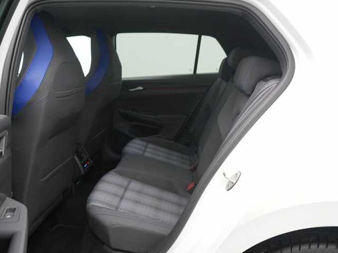 Volkswagen Golf VIII eHybrid GTE DSG NAVI SHZ PDC
