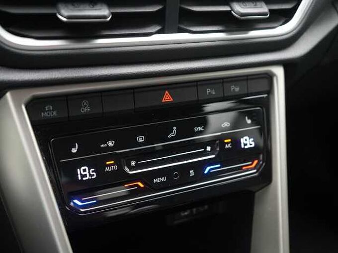 Volkswagen T-Roc ACC NAVI STANDHZ SHZ LED PDC