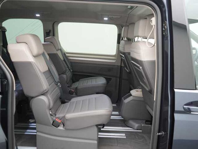 Volkswagen T7 Multivan Life DSG 7 SITZER AHK HUD VIS-A-VIS