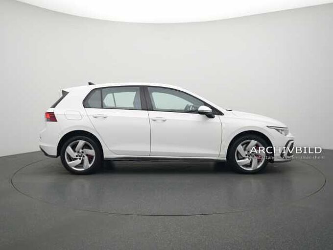 Volkswagen Golf VIII NAVI LED SHZ PDC
