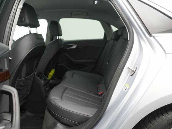 Audi A4 S-TRON LEDER NAVI AHK SHZ PDC XENON