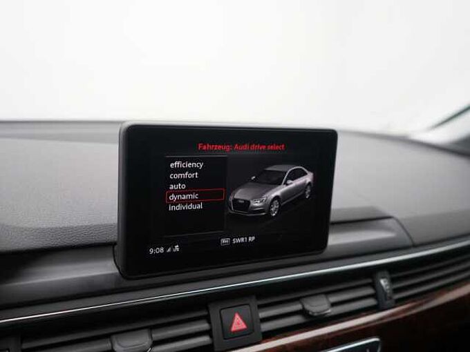 Audi A4 S-TRON LEDER NAVI AHK SHZ PDC XENON
