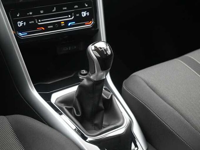 Volkswagen T-Roc Life VIRT NAVI LED SHZ PDC