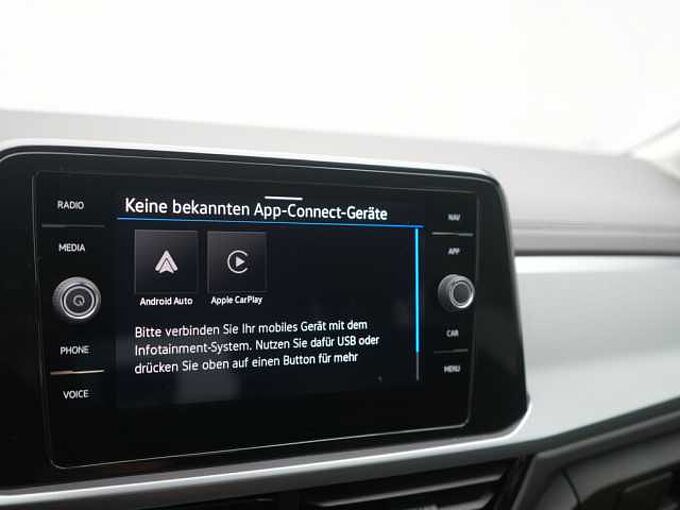 Volkswagen T-Roc Life VIRT NAVI LED SHZ PDC