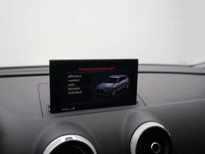 Audi S3 Sportback quattro STRON PDC SPORTSITZE NAVI
