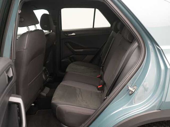 Volkswagen T-Roc R-Line DSG AHK APP ACC KAM SHZ