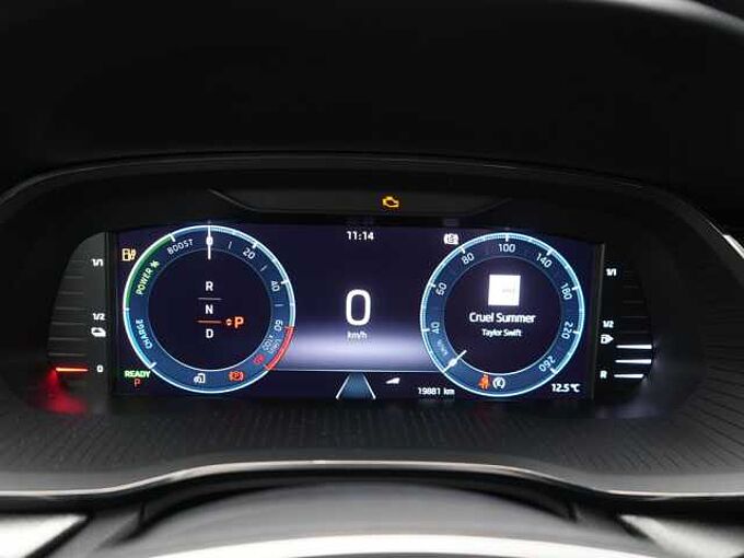 SKODA OCTAVIA Combi iV DSG VIRT LED SHZ PDC APP