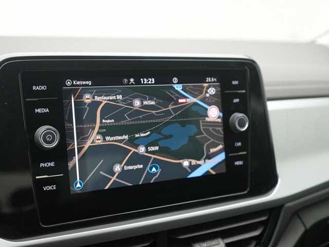 Volkswagen T-Roc TSI Life NAV LED SHZ PDC