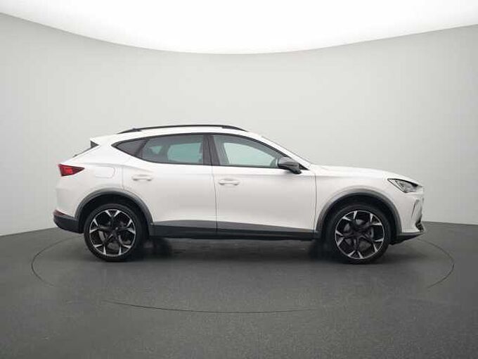 CUPRA Formentor 4Drive DSG PANO AHK ACC KAM SHZ APP