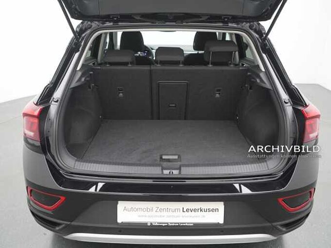 Volkswagen T-Roc TSI Life NAVI SHZ PDC LED