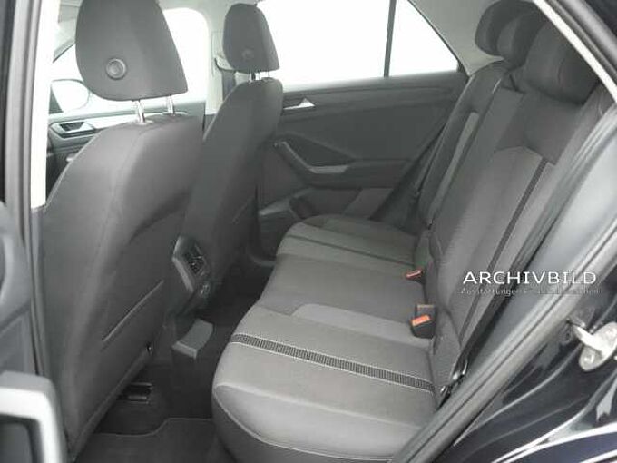 Volkswagen T-Roc TSI Life NAVI SHZ PDC LED