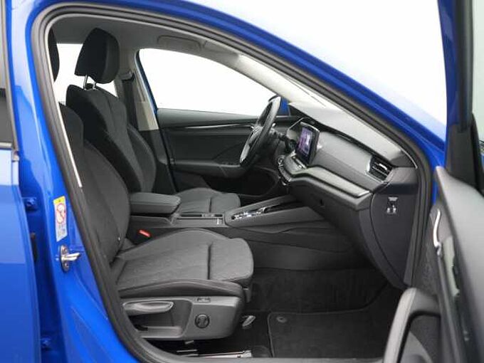 SKODA OCTAVIA Combi TSI iV DSG AHK APP VIRT LENKRADHZ