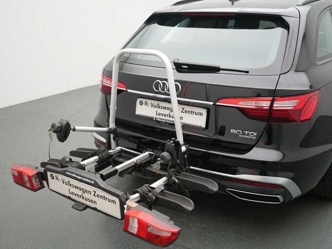 Audi A4 Avant Quattro S line NAVI AHK LEDER KAM SHZ