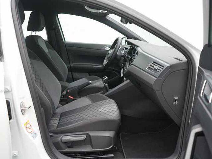 Volkswagen Polo R-Line ACC MATRIX LED VIRT APP