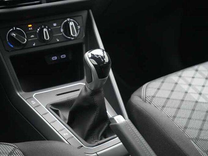 Volkswagen Polo R-Line ACC MATRIX LED VIRT APP