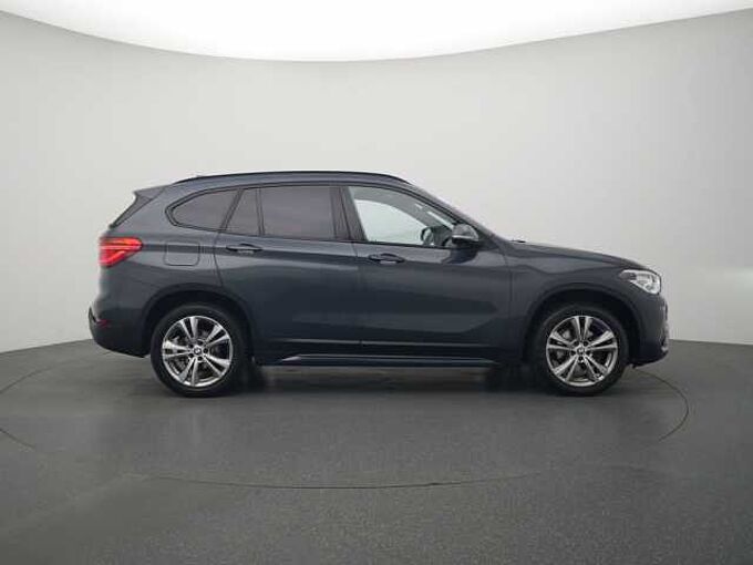 BMW X1 xDrive 18d Sport Line STEPTRON PANO NAVI SHZ