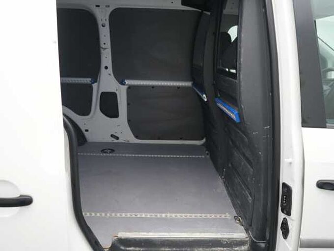 Volkswagen Caddy Maxi Kasten PDC AHK NAVI KLIMA