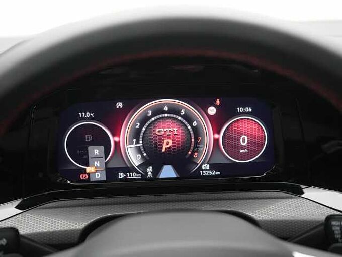 Volkswagen Golf VIII GTI DSG PANO MATRIX NAVI HUD ACC APP