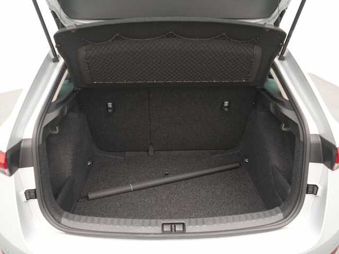 SKODA SCALA Tour DSG VIRT ACC SHZ LED APP CONNECT