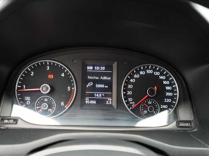 Volkswagen Caddy Maxi Kasten NAVI AHK ACC PDC