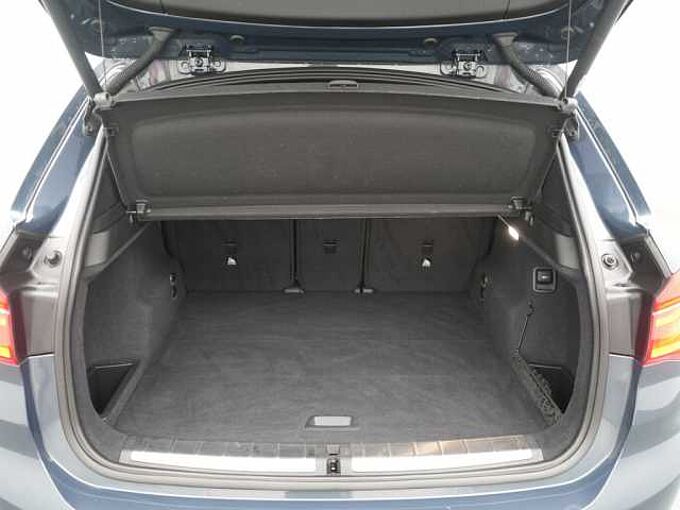 BMW X1 xDrive 18d Sport Line STEPTRON AHK PANO NAVI