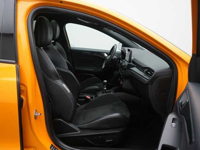 Ford Focus ST B&O SHZ PDC KAM PANO NAVI ACC SHZ LED