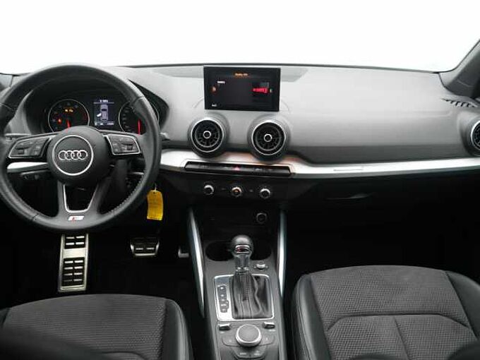 Audi Q2 PDC LEDER KLIMA S TRON
